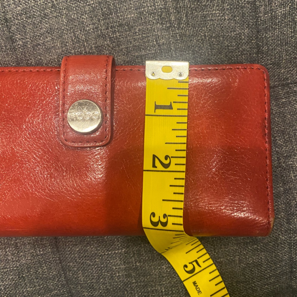 HOBO Red Card Wallet EUC - Picture 8 of 8